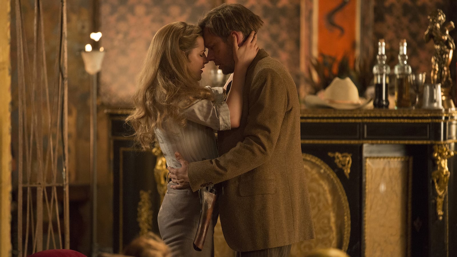 articles/2016/10/31/the-infamous-westworld-orgy-finally-came-and-it-was-messy/161031-fallon-westworld-tease_wm0b27