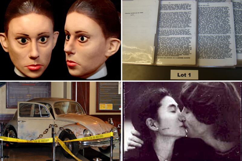 galleries/2011/08/02/casey-anthony-latex-mask-and-other-murderabilia-photos/murderabilia-teaser_b4syr9