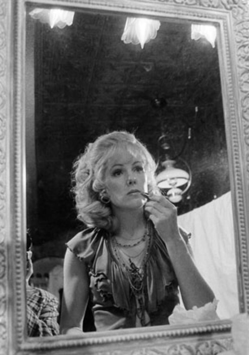 galleries/2010/12/17/rip-in-the-tmz/rip-2010---lynn-redgrave_kncqi3