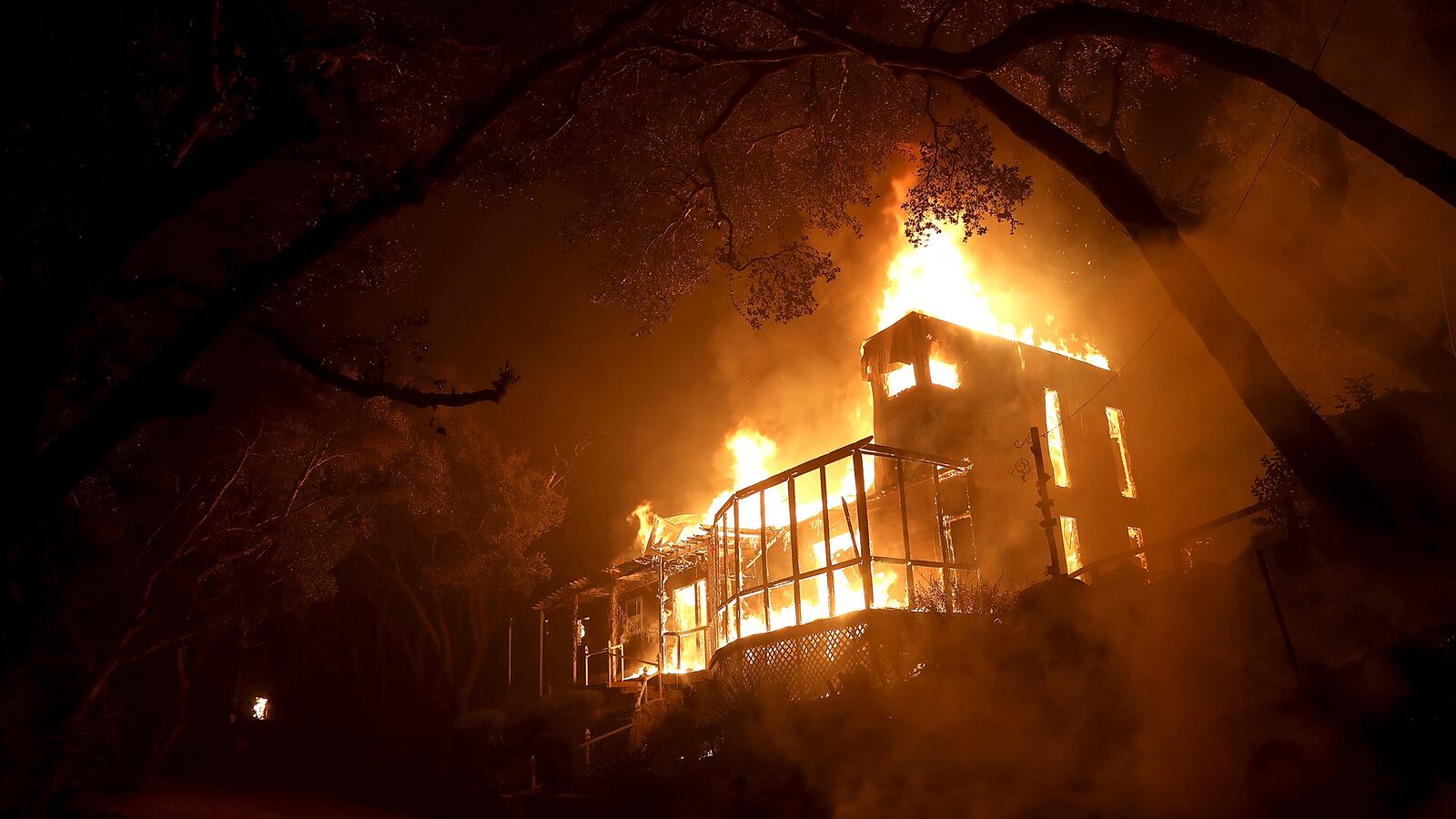 171215-jones-california-rich-tease_pvxlwk