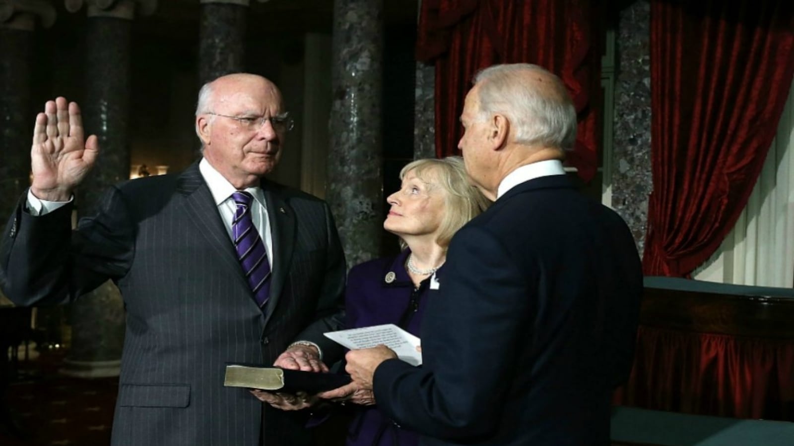 cheats/2012/12/18/biden-swears-in-sen-leahy/biden-swears-in-leahy-cs_j7jz2d
