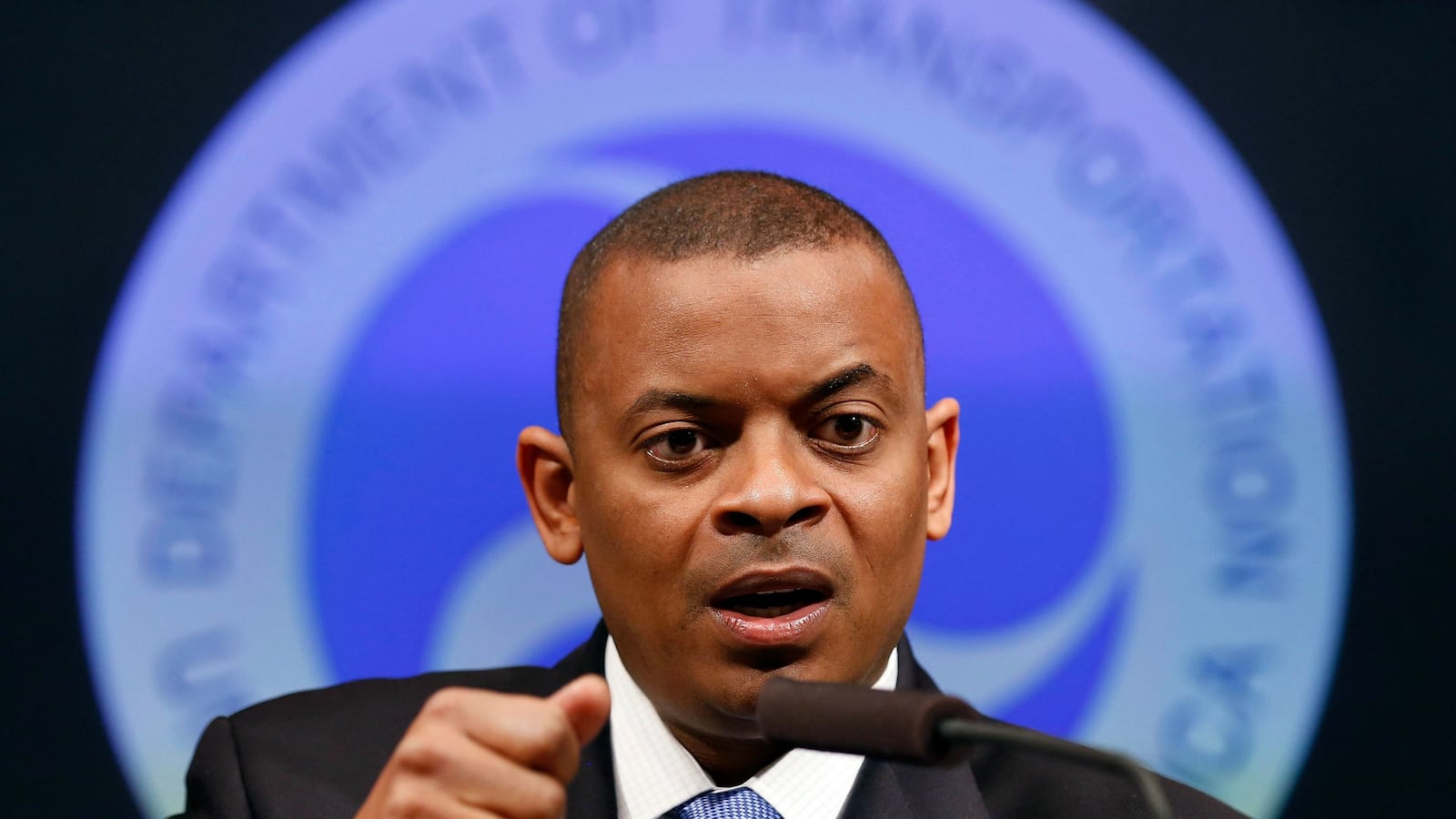 cheats/2015/07/24/feds-investigate-price-gouging-airlines/150724-airlines-cheat_ehocvq