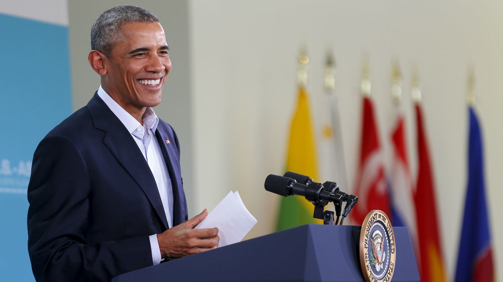 cheats/2016/02/17/obama-trump-will-not-be-president/160217-obama-trump-call-out-cheat_mir7us