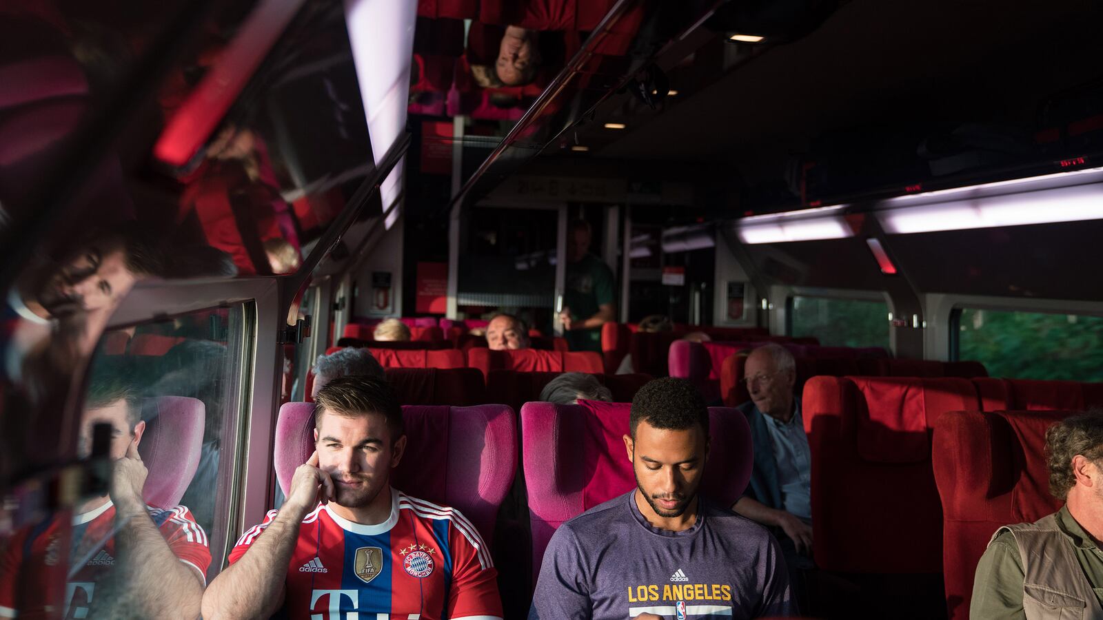 180208-Zaleski-eastwood-flick-tease_i2ppjd