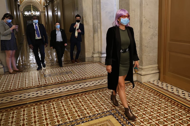 211013-kyrsten-sinema-embed-05_e3nnin