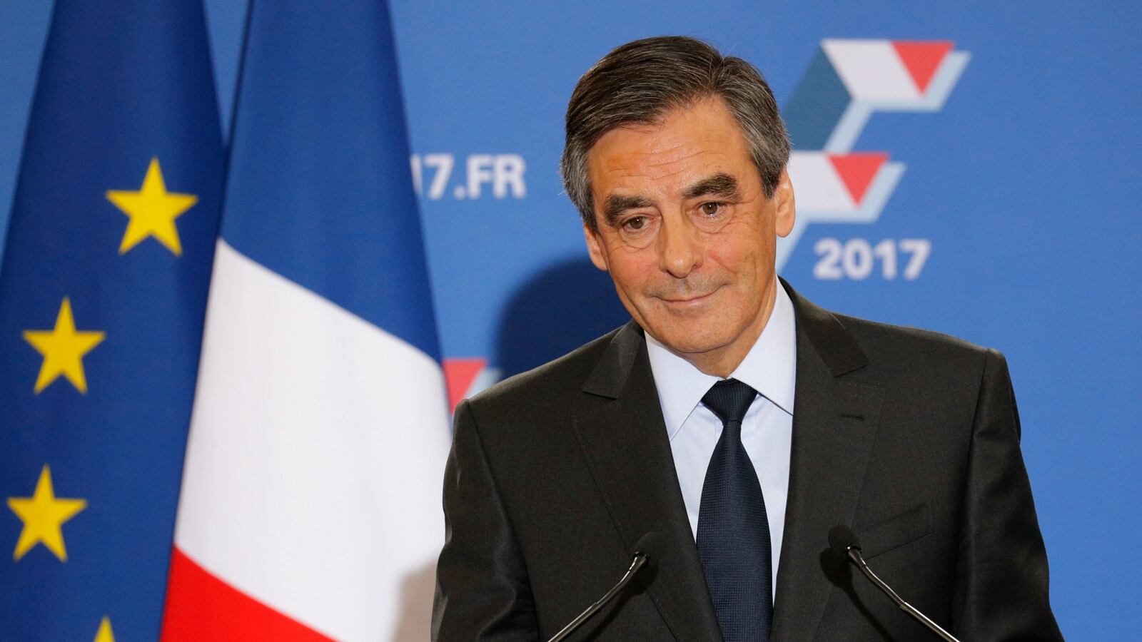 cheats/2016/11/27/francois-fillon-wins-french-conservative-presidential-primary/161127-francois-fillon-cheat_t0nbl4