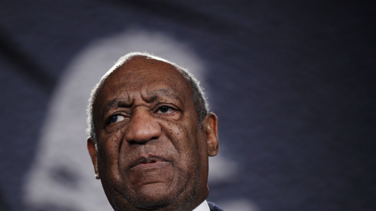 cheats/2015/07/07/disney-pulls-bill-cosby-bust-from-park/150707-cosby-pound-cake-cheat_sav2ze