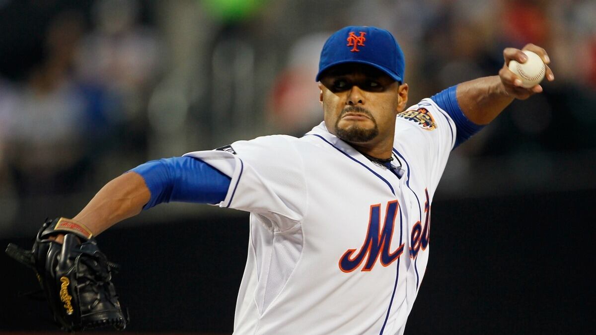 cheats/2012/06/01/mets-get-first-no-hitter/johan-santana-cheat_j2tvjn