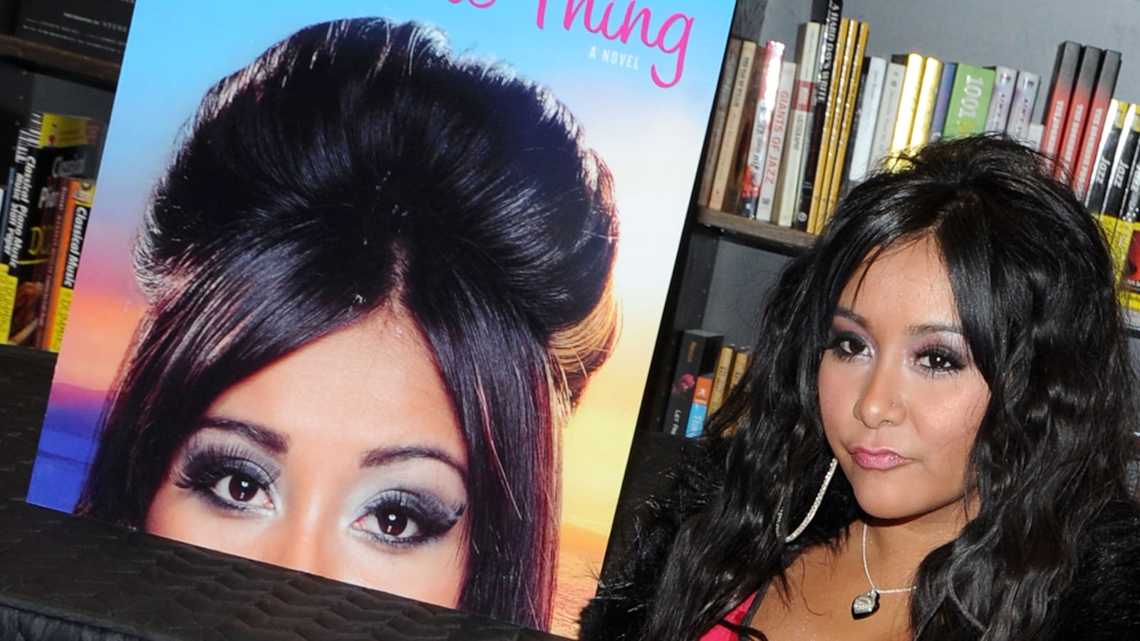 articles/2011/09/18/valerie-frankel-hates-it-when-other-authors-are-nyt-best-sellers/snooki-shore-thing-frankel-book-cheat_emnppq