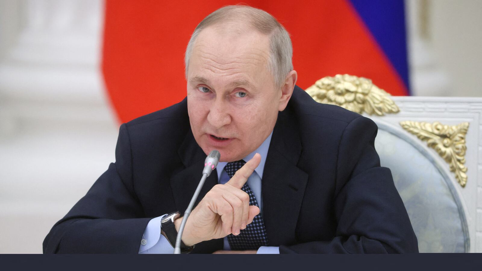 2023-02-09T164721Z_1983975379_RC2R7Z95ZLH7_RTRMADP_3_RUSSIA-PUTIN-AVIATION_ividsv