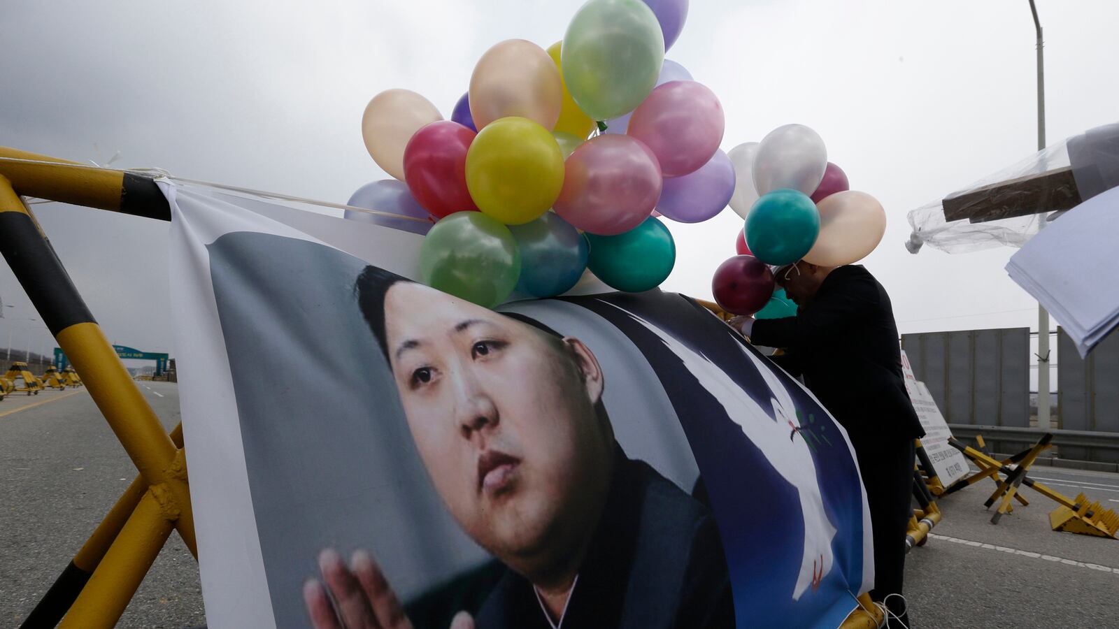 cheats/2013/04/10/south-korea-vital-threat-level/130410-skorea-threat-vital-cheat_ymbwuq