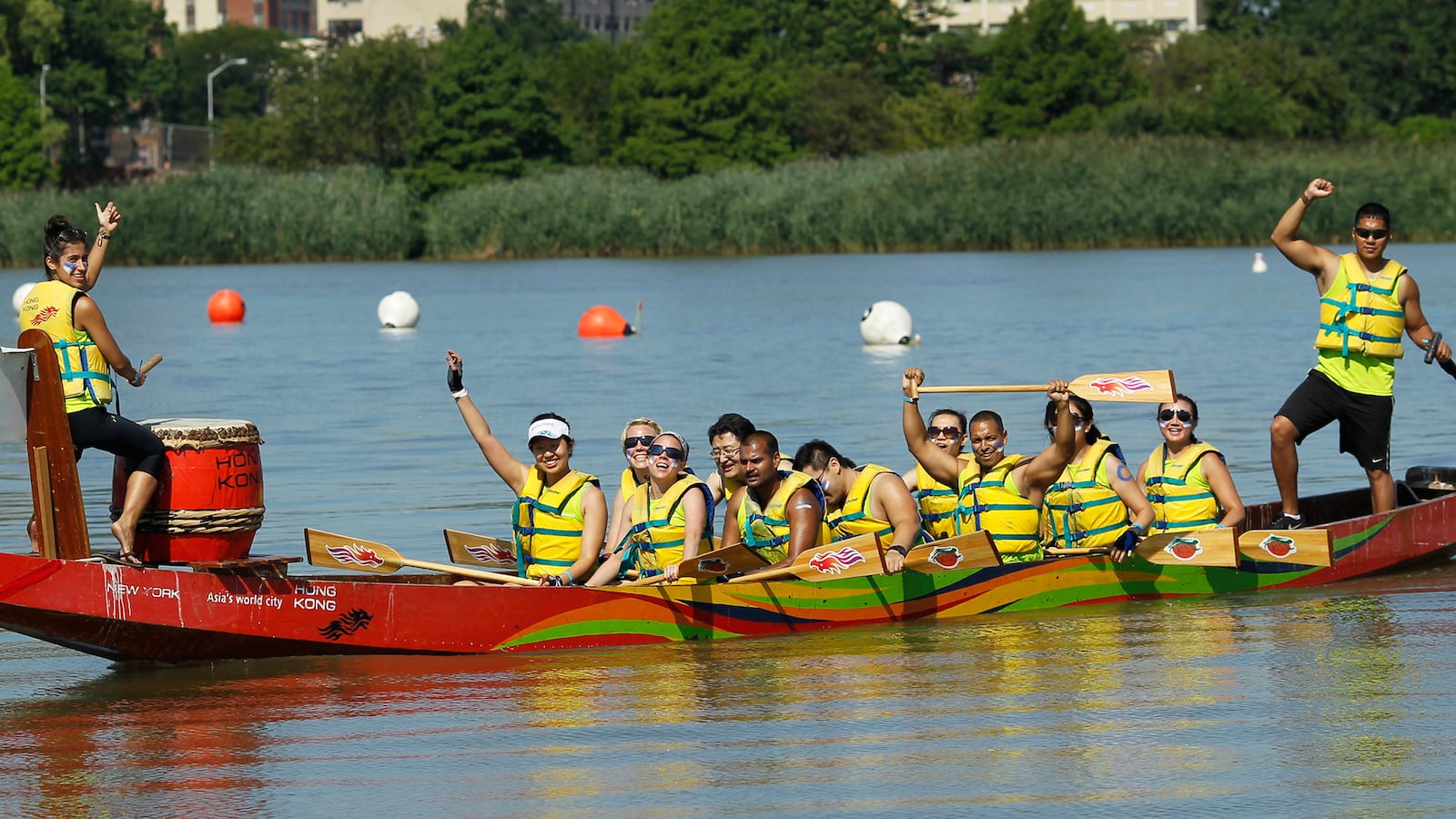 articles/2014/08/10/chasing-the-dragon-queens-in-queens/140810-genis-boat-tease_h2i0wp