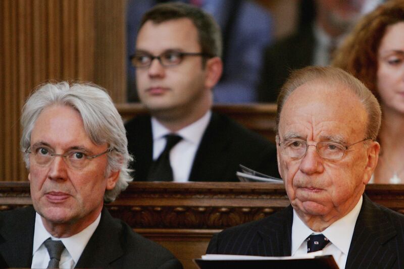 articles/2011/07/11/news-of-the-world-will-the-phone-hacking-scandal-ensnare-dow-jones-chief/les-hinton-kurtz_yys8aq