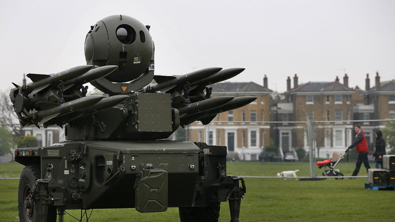 articles/2012/07/09/london-cracks-down-on-security-for-olympic-games/london-olympics-security-efforts-giglio_fsph5j