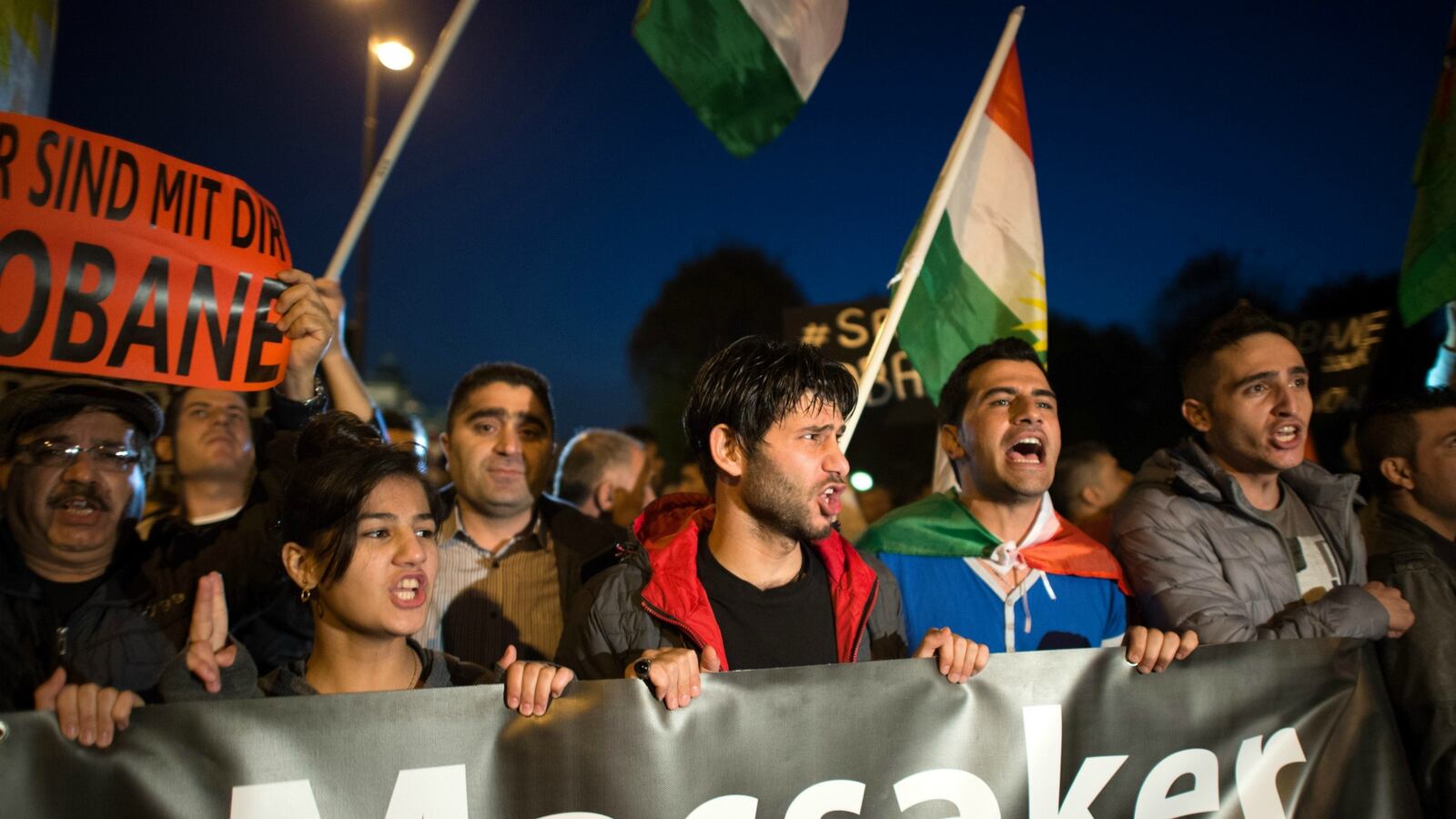 cheats/2014/10/10/un-kobani-will-most-likely-be-massacred/141010-kobani-massacre-cheat_egrs9g