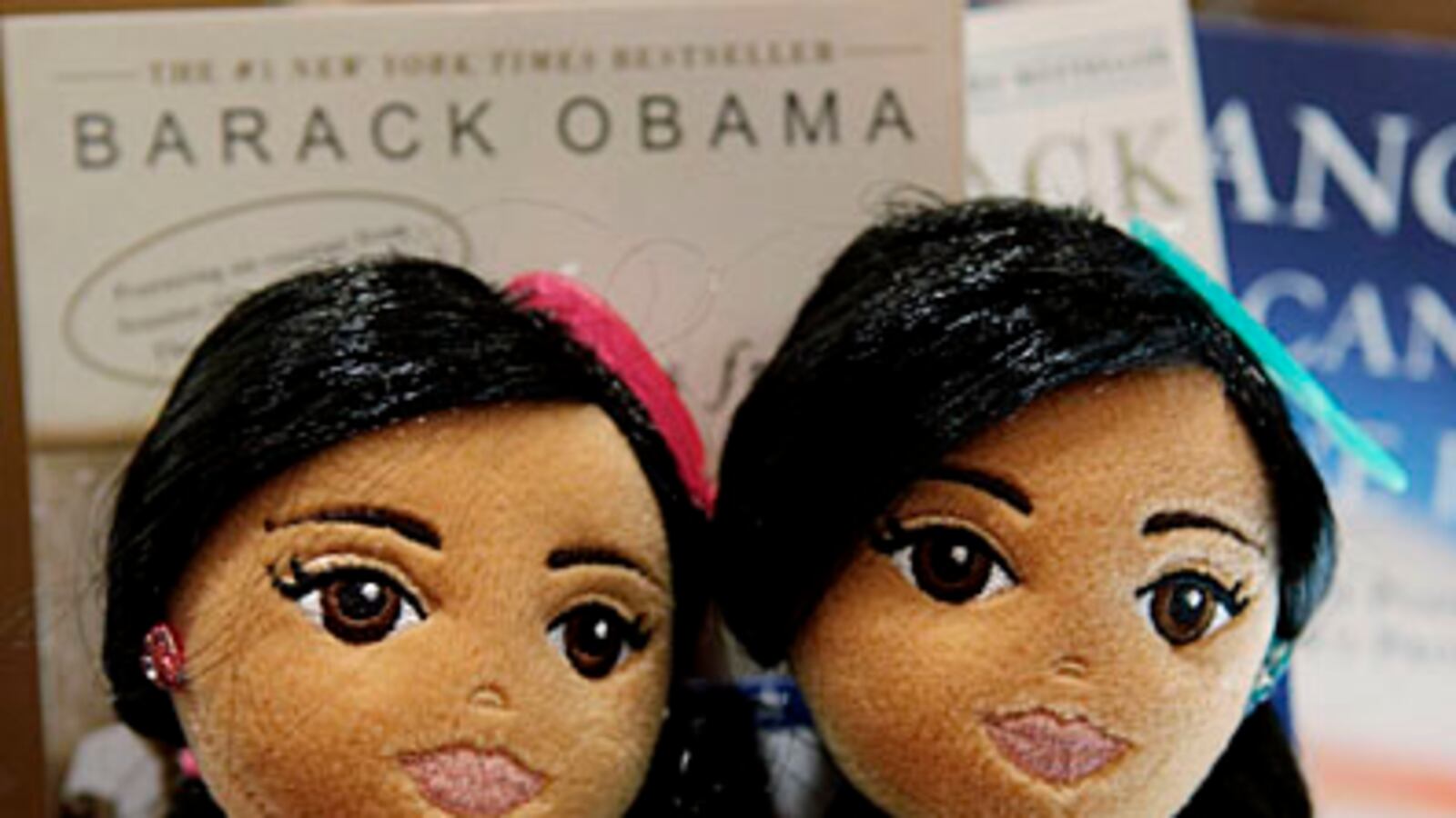 cheats/2009/02/03/first-daughter-dolls-yanked/obama-daughter-dolls_mzy7pi