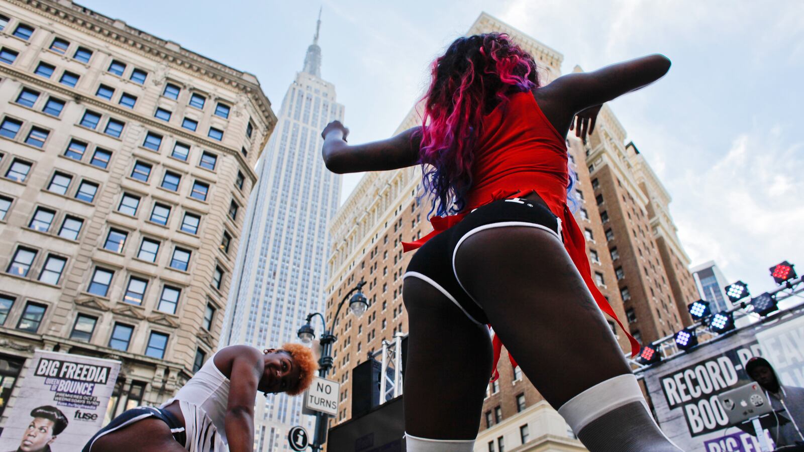 articles/2013/09/26/scandal-in-twerktown-big-freedia-s-twerking-world-record-challenged/130925-twerking-record-tease_mzfjxn