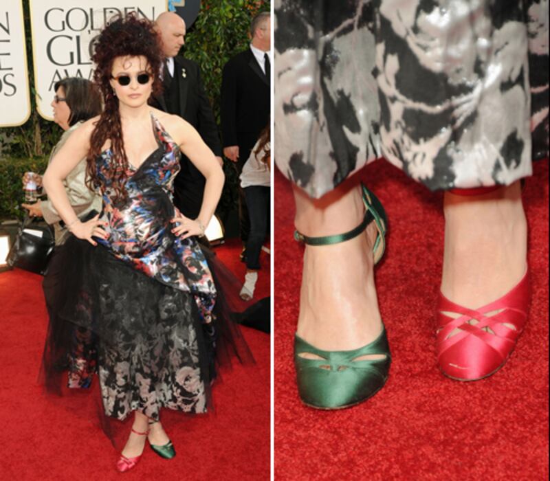 galleries/2011/02/23/red-carpet-shoe-wars/shoe-wars---helena-bonham-carter_ksyeot
