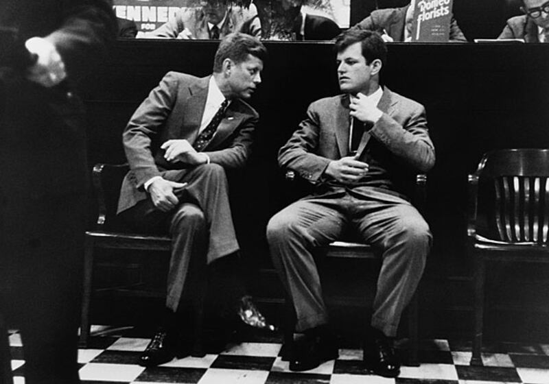 galleries/2011/01/15/anniversary-of-jfk-s-inauguration/kennedy-fam-11_vkwkdi