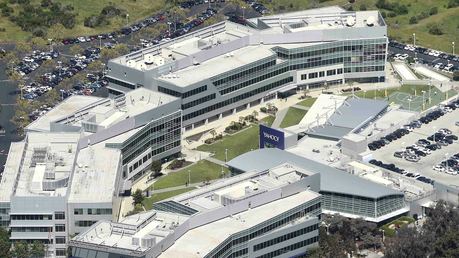 cheats/2017/02/09/ex-nsa-contractor-indicted-for-stealing-secrets/170209-nsa-contractor-cheat_tgbawn