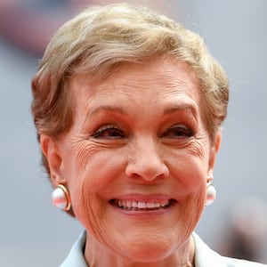 Julie Andrews arrives smiling for the Golden Lion for Lifetime Achievement ceremony in 2019.