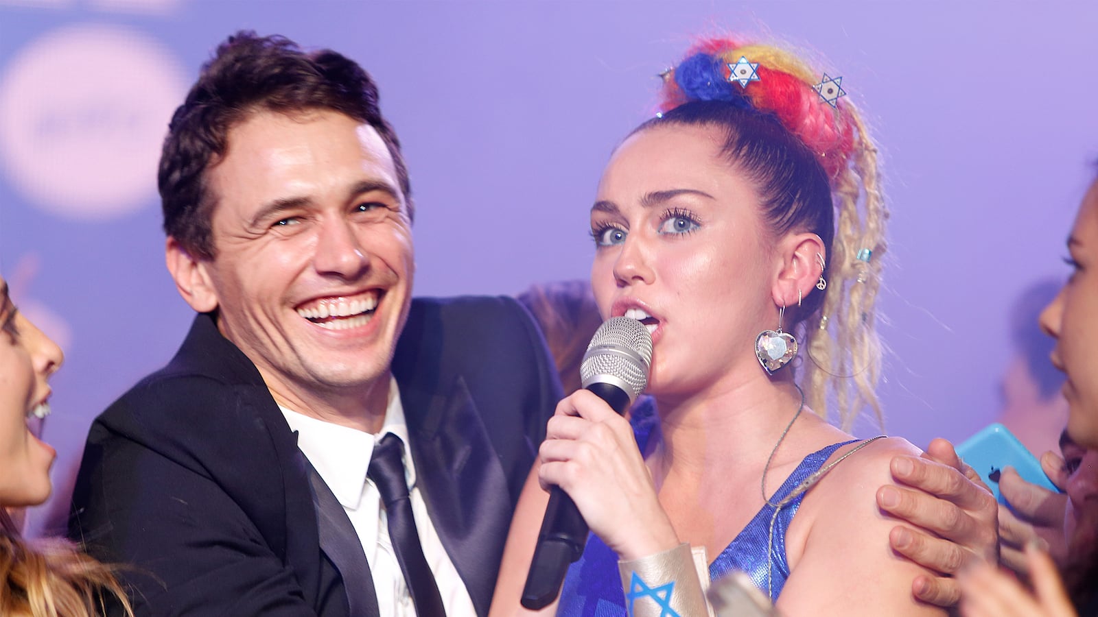 articles/2015/10/19/inside-james-franco-s-rowdy-bar-mitzvah-rabbi-jeff-goldblum-and-zac-efron-as-franco-s-penis/151018-sikorski-franco-mitzvah-tease_pelrge