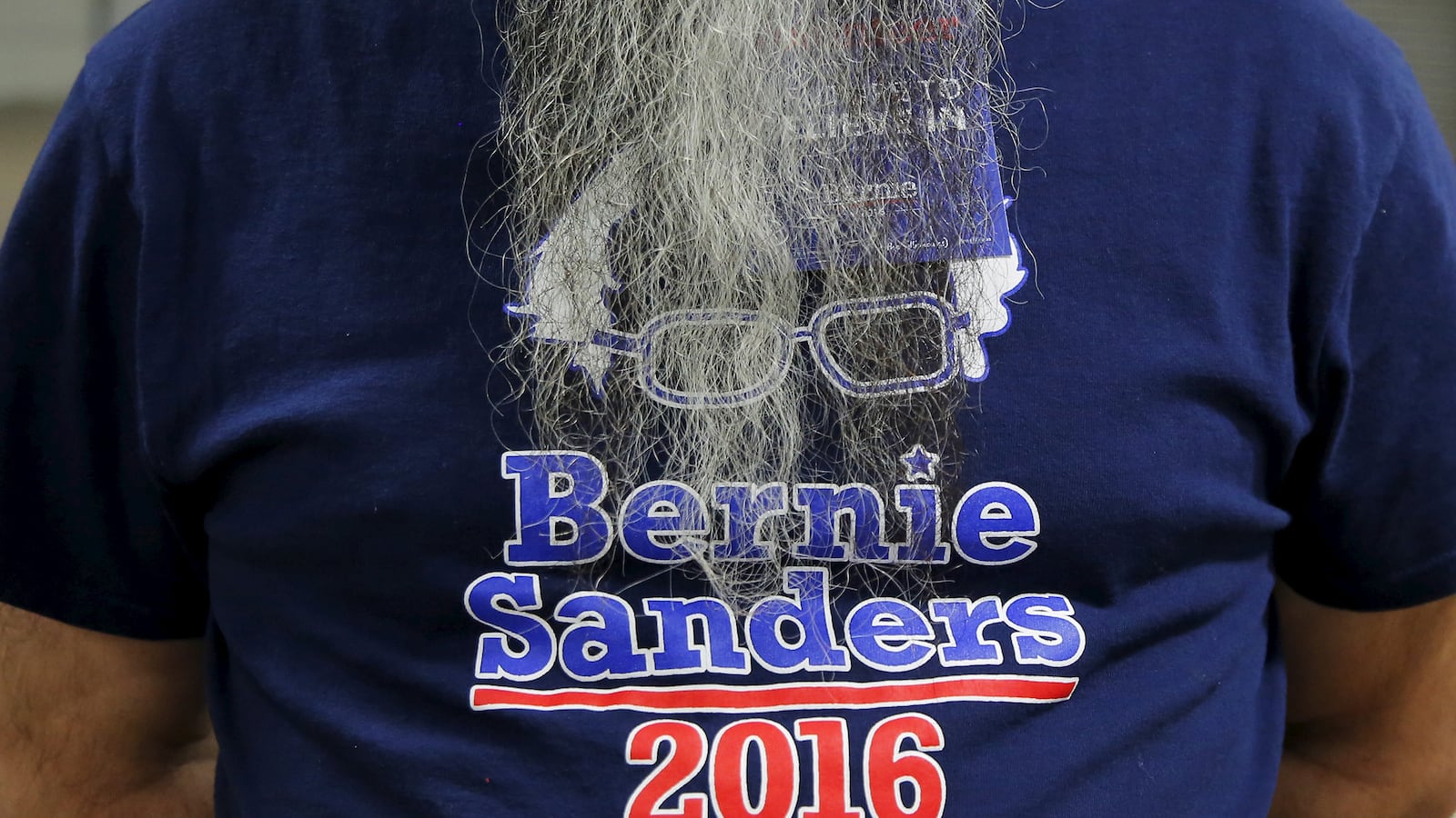 articles/2016/04/23/bernie-sanders-campaign-we-don-t-pay-for-comments-thank-you/160422-collins-bernie-bots-tease_txrbqa