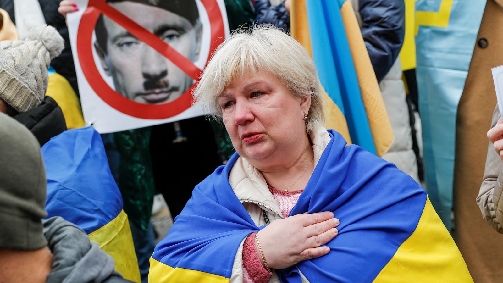 2022-03-06T143537Z_2037637127_RC20XS9CJ2D4_RTRMADP_3_UKRAINE-CRISIS-TURKEY-PROTESTS_m3kpv4