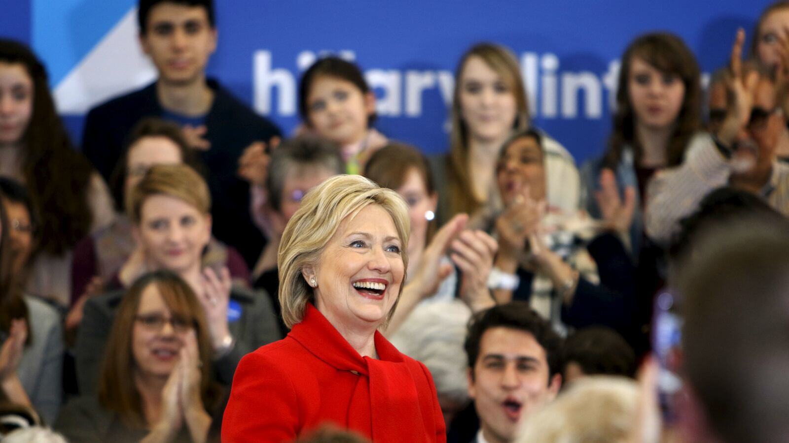 cheats/2016/01/24/boston-globe-endorses-hillary-clinton/160125-clinton-boston-globe-cheat_iqx0xm