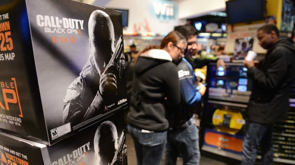 cheats/2012/11/16/black-ops-ii-smashes-sales-records/call-of-duty-sales-cs_bwvvzz