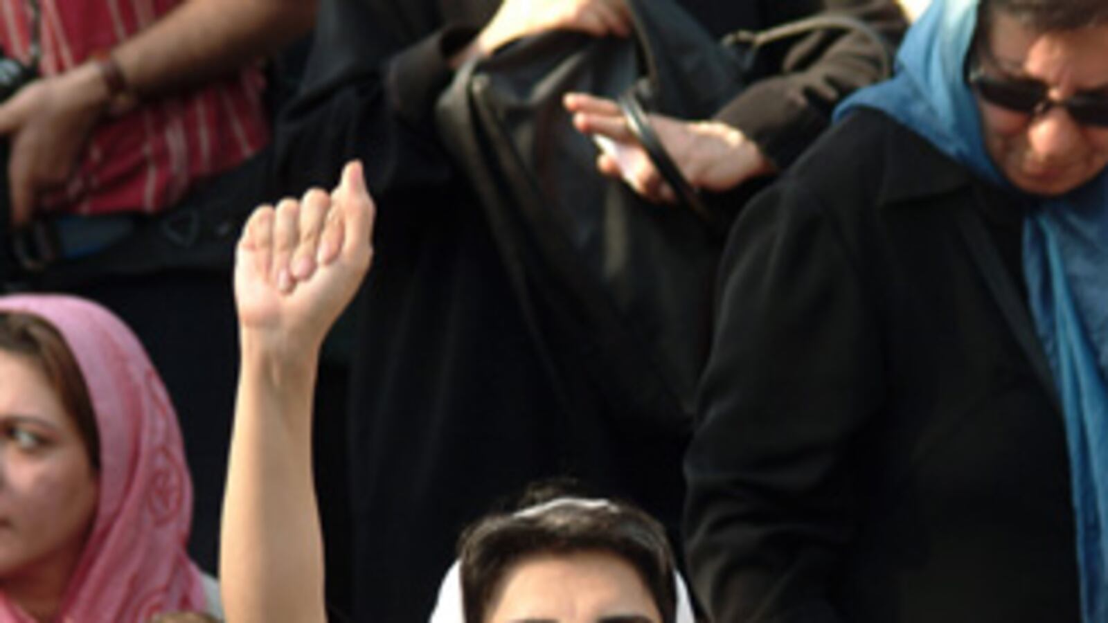 galleries/2009/06/21/iran-s-revolutionary-women/iranian-women-5_qu5hye