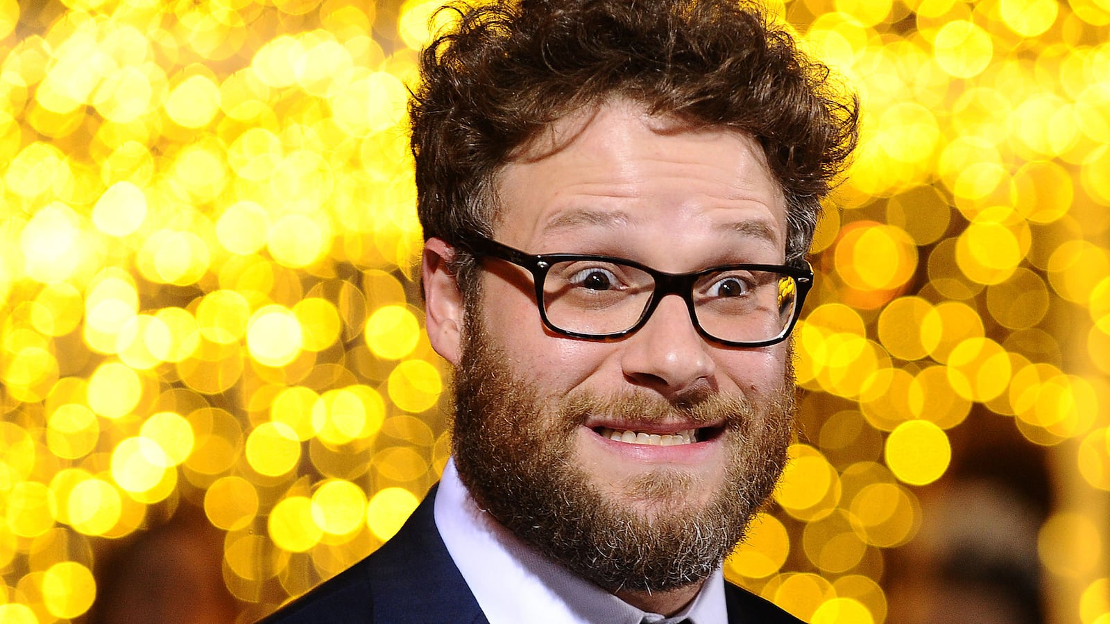 articles/2015/11/21/why-seth-rogen-is-the-greatest-comedian-of-his-generation/151120-schager-rogen-tease_azafjz