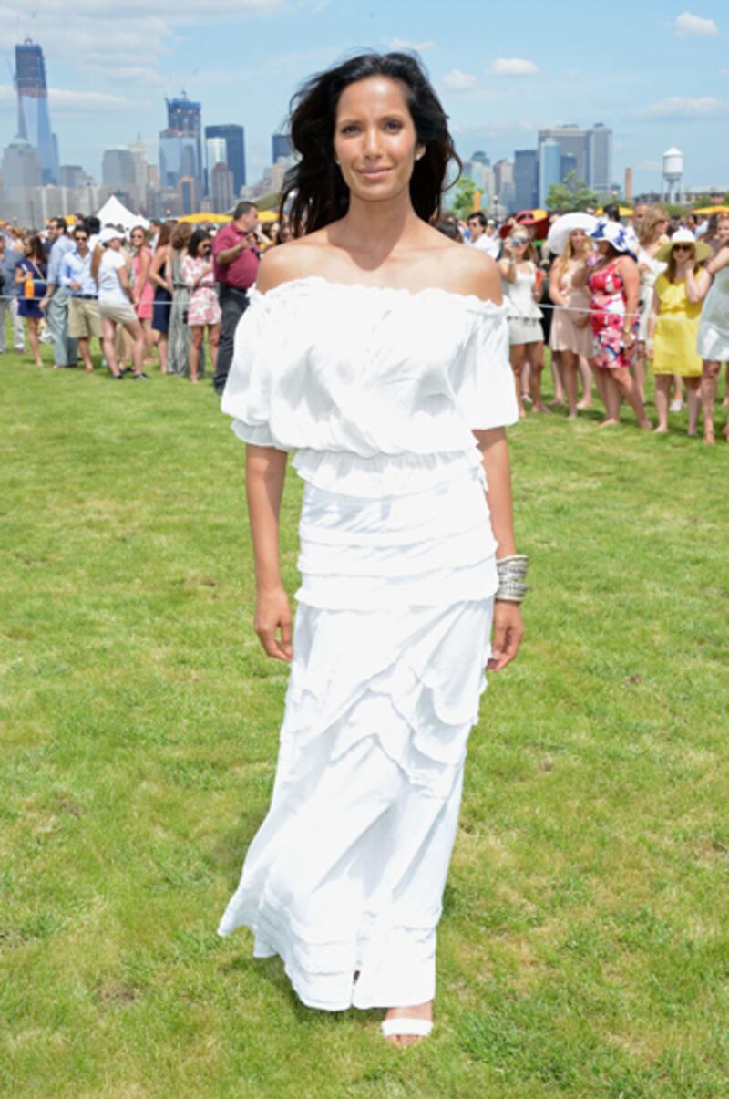 galleries/2012/06/04/minka-kelly-padma-lakshmi-and-other-celebrites-at-the-veuve-cliquot-polo-classic-photos/veuve-cliquot-polo-nyc-10_itl75m
