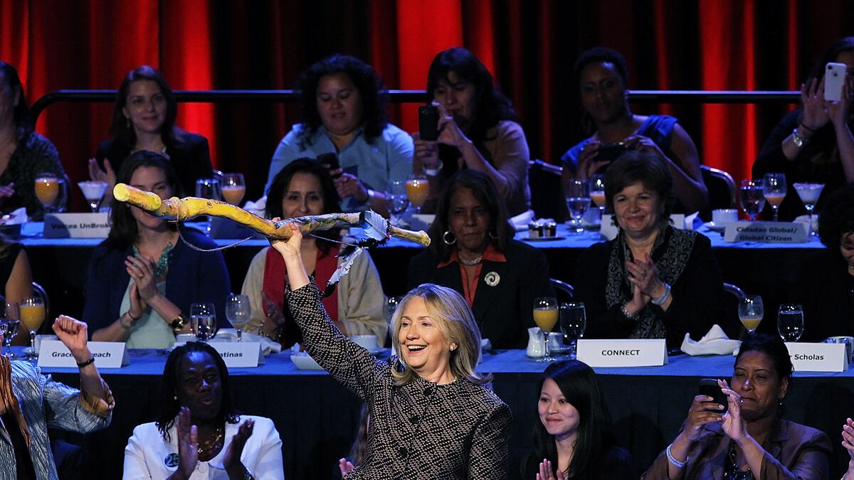 articles/2012/05/10/hillary-clinton-describes-her-mother-s-rough-childhood/hillary-clinton-remembers-mom_pblssv