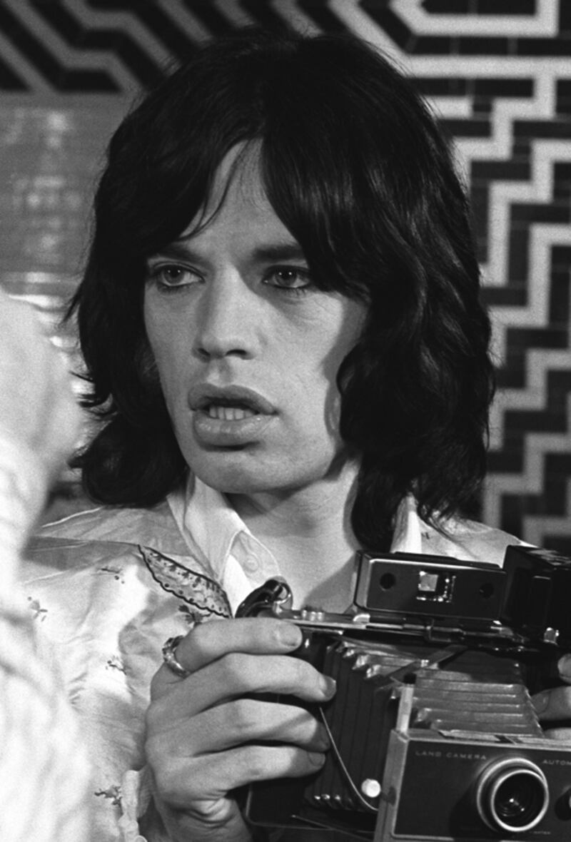 galleries/2011/07/29/the-rolling-stone-years-rock-icons-of-the-1960s/mick-jagger-rolling-stone-magazine-photos_uwnihf