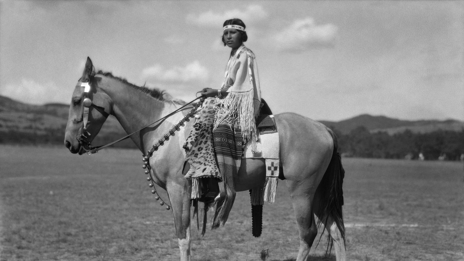 galleries/2014/08/11/an-insider-s-look-at-the-midcentury-kiowa-photos-by-horace-poolaw/horace-poolaw-10_i50amz