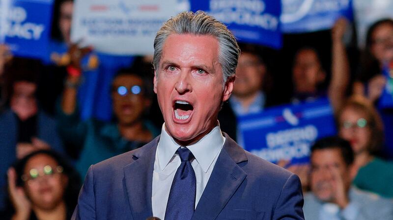 California Governor Gavin Newsom, along with local congressional representatives, state officials and supporters, speaks as he announces the redrawing of California's congressional maps, calling on voters to approve a ballot measure, in response to a similar move in Texas being supported by U.S. President Donald Trump, in Los Angeles, California, U.S., August 14, 2025.  REUTERS/Mike Blake