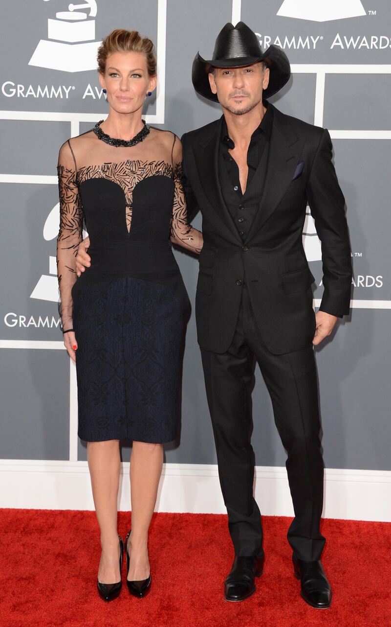 galleries/2013/02/10/grammy-awards-2013-justin-timberlake-carrie-underwood-more-photos/130210-faith-hill-tim-mcgraw-grammy_sjgd4w