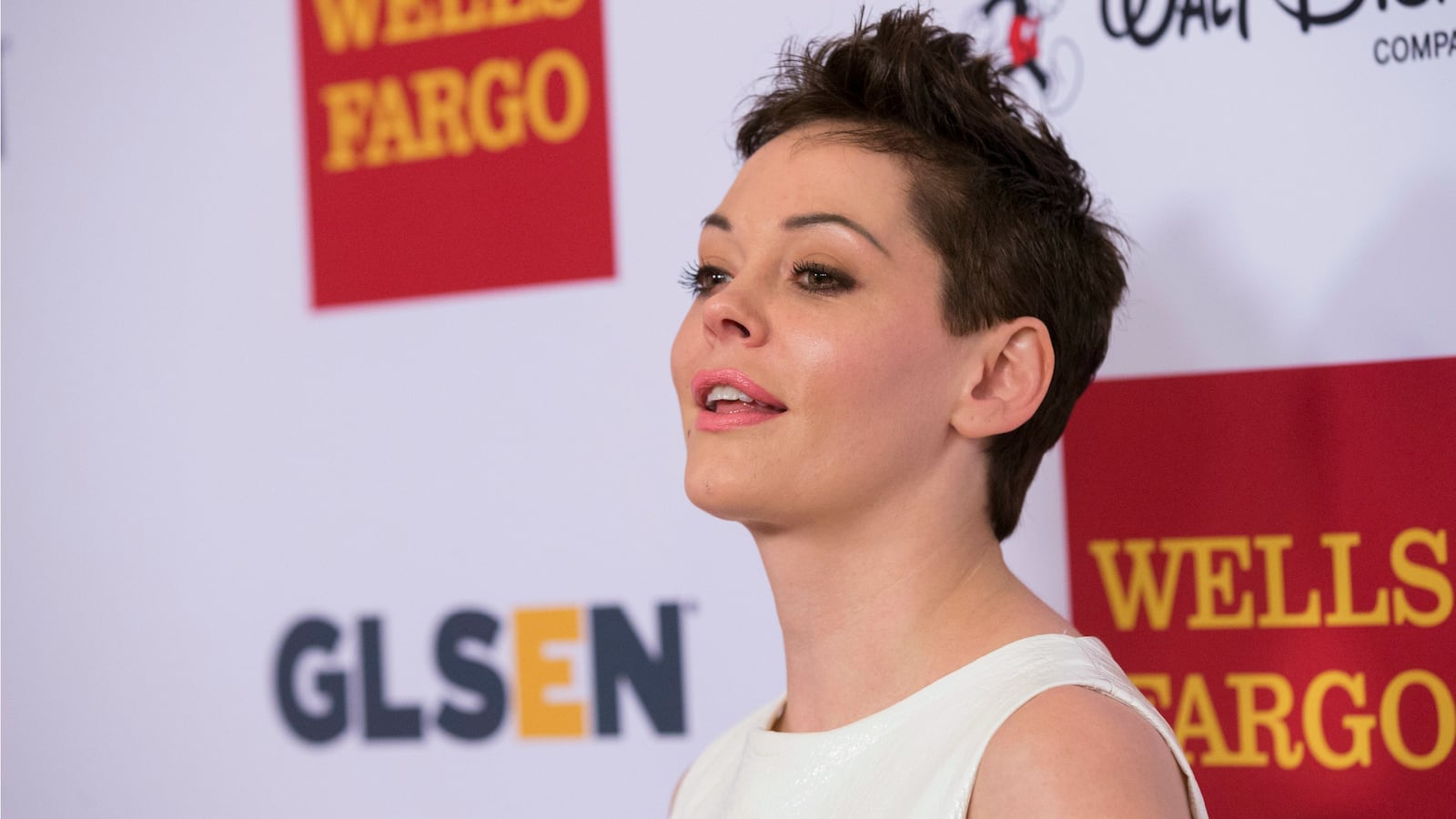 171012-twitter-boycott-rose-mcgowan-cheat_zzjexq