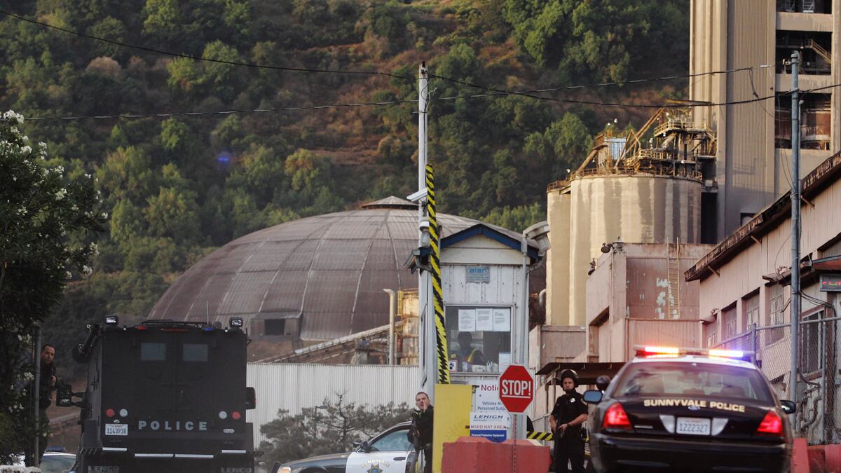 cheats/2011/10/05/two-killed-at-workplace-shooting/workplace-shooting-cs_cwbh9s