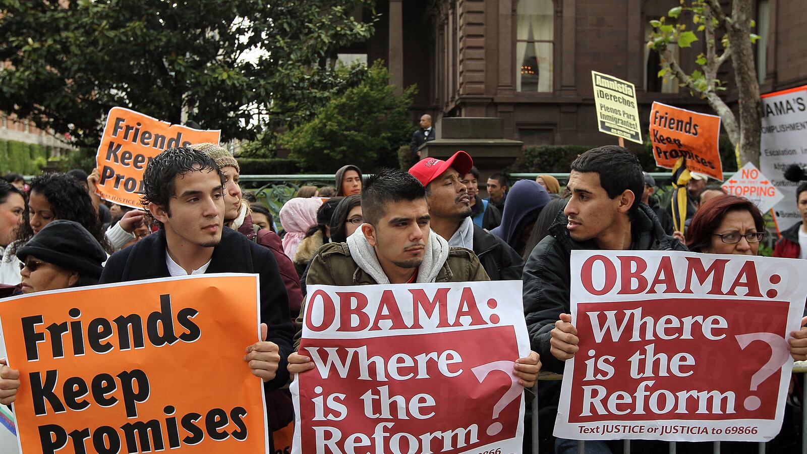 articles/2013/04/26/why-we-can-t-trust-the-government-to-properly-process-amnesty/why-we-can-t-trust-the-government-to-properly-process-amnesty-image_kkrdkw