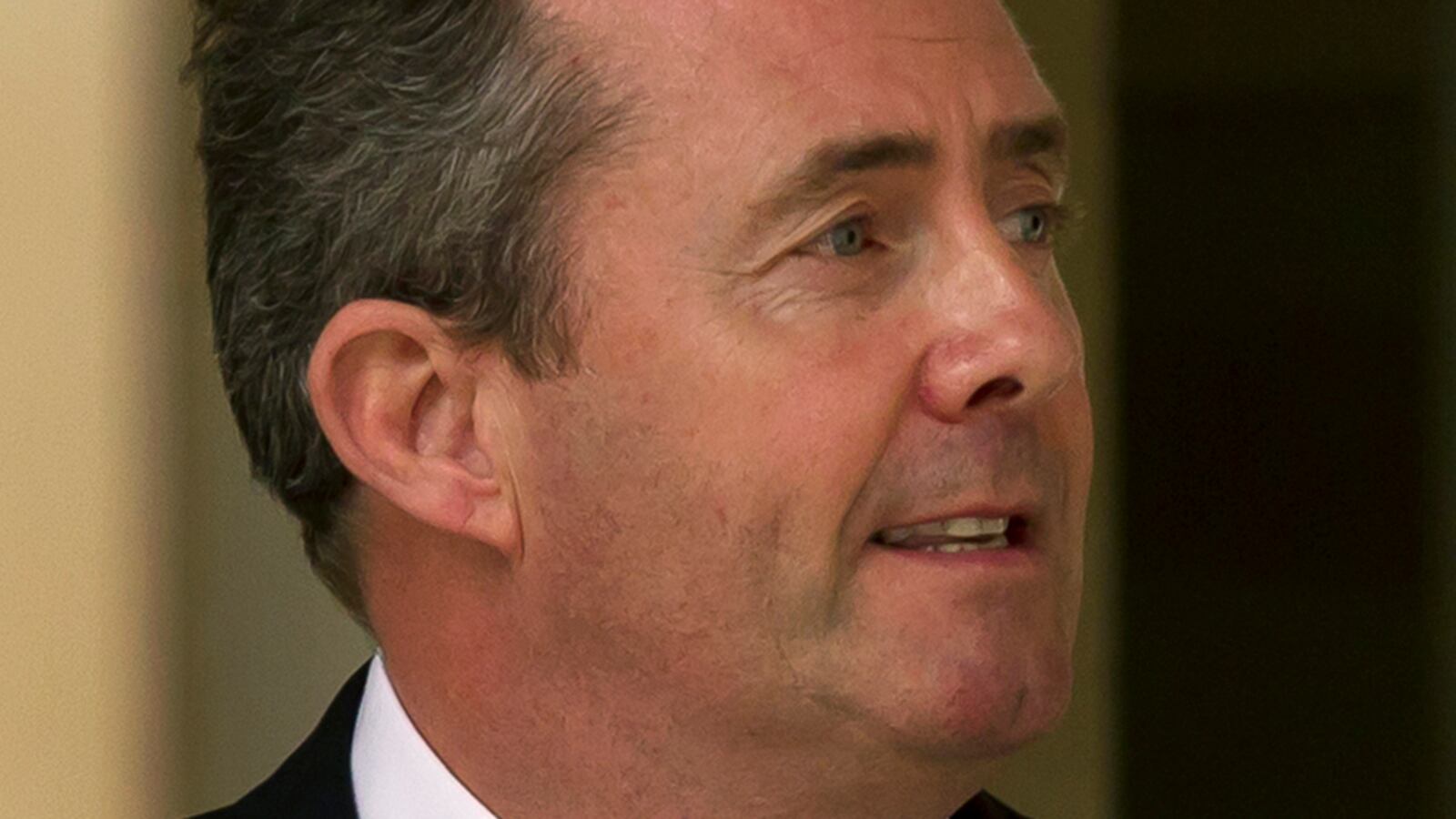 cheats/2011/10/14/u-k-defense-sec-liam-fox-resigns/liam-fox-uk-scandal-cheat_kspwdp