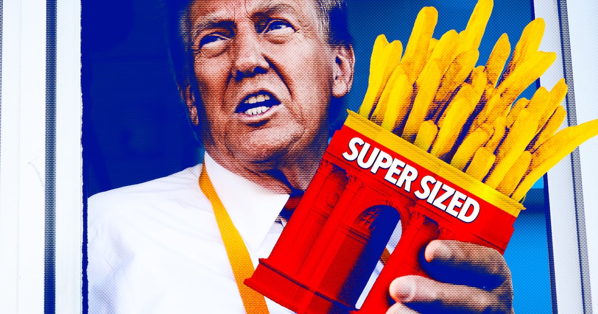 Trump Plotting to Supersize Already Monstrous ‘Arc de Trump’