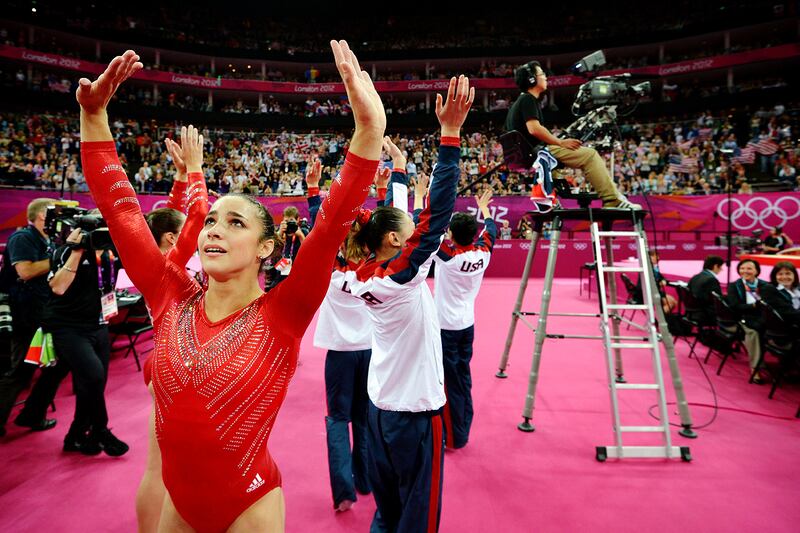 galleries/2012/08/11/our-favorite-olympic-moments-aly-raisman-the-queen-more-photos/olympic-moments-01_ty5fog