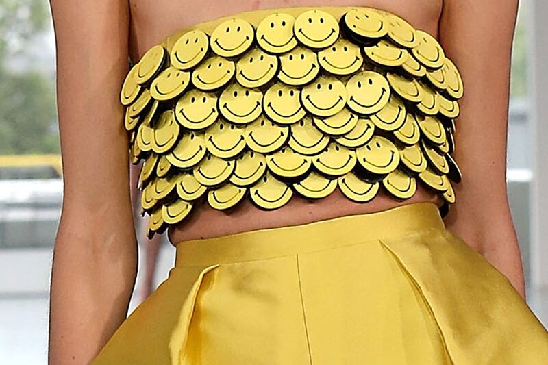 articles/2013/09/13/london-fashion-week-kicks-off-in-bold-style-with-fyodor-golan-s-colorful-power-punch/smiley-detail_gfsfsk
