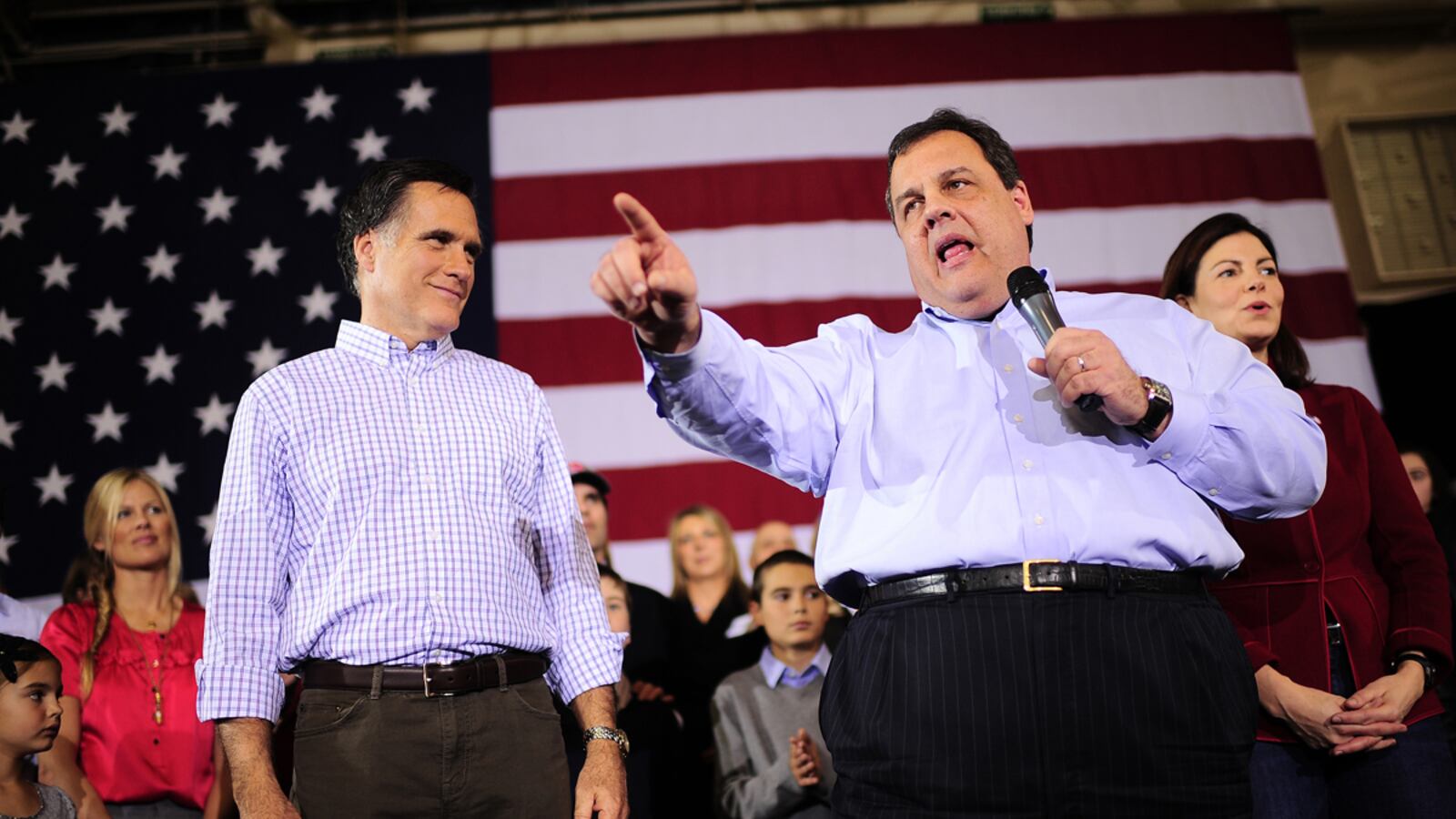 cheats/2012/01/18/chris-christie-to-romney-show-your-tax-returns/chris-christie-romney-tax-records-cheat_xdjbbh