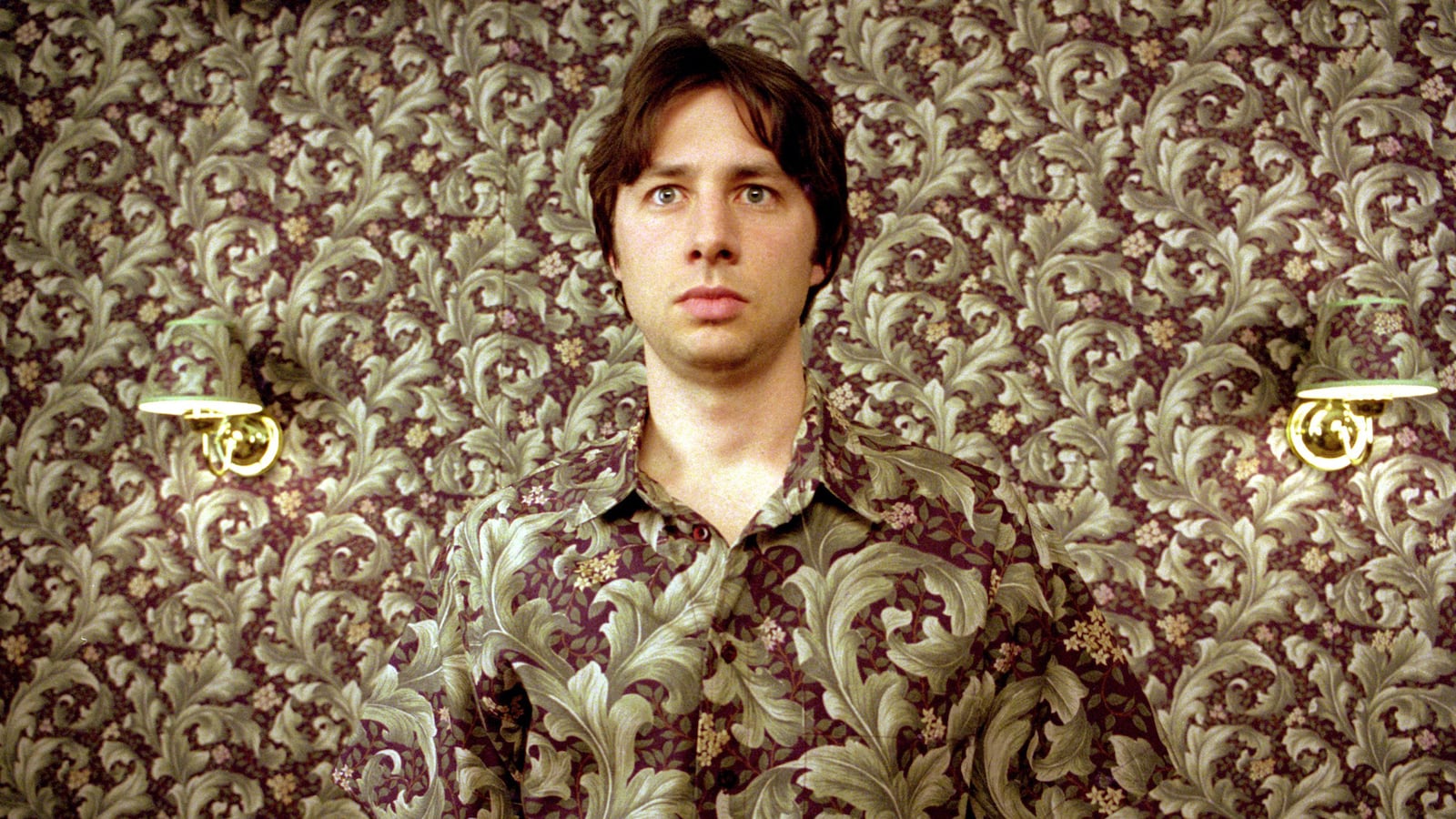 articles/2014/03/24/new-cloak-app-helps-you-avoid-friends-have-we-reached-the-anti-facebook-era/140323-lytton-cloak-tease_cbguqr