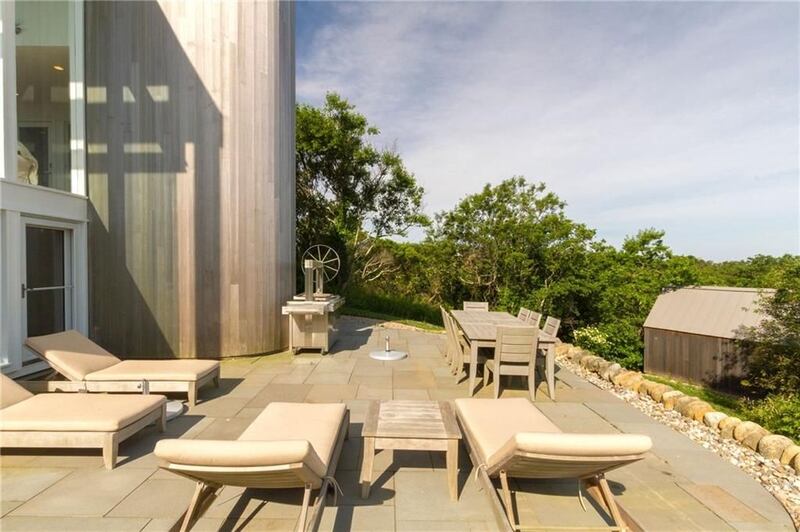 200204-mcnearney-omg-i-wawnt-this-house-09_zjcnwl