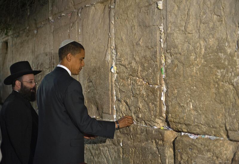 articles/2012/05/31/what-obama-understands-about-jews/obama-kotel-openz_nlsdbp