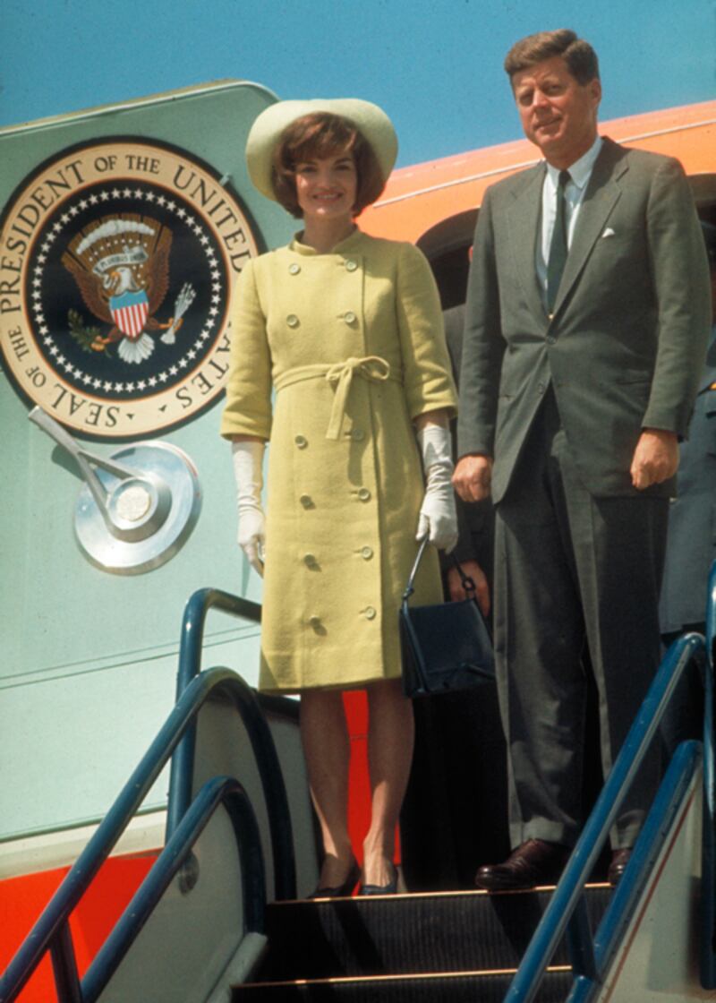 galleries/2011/02/07/best-dressed-first-ladies/first-lady-fashion---kennedy_hfofmg